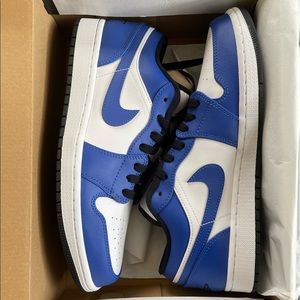 Jordan 1 Low White/Hyper Royal-Black